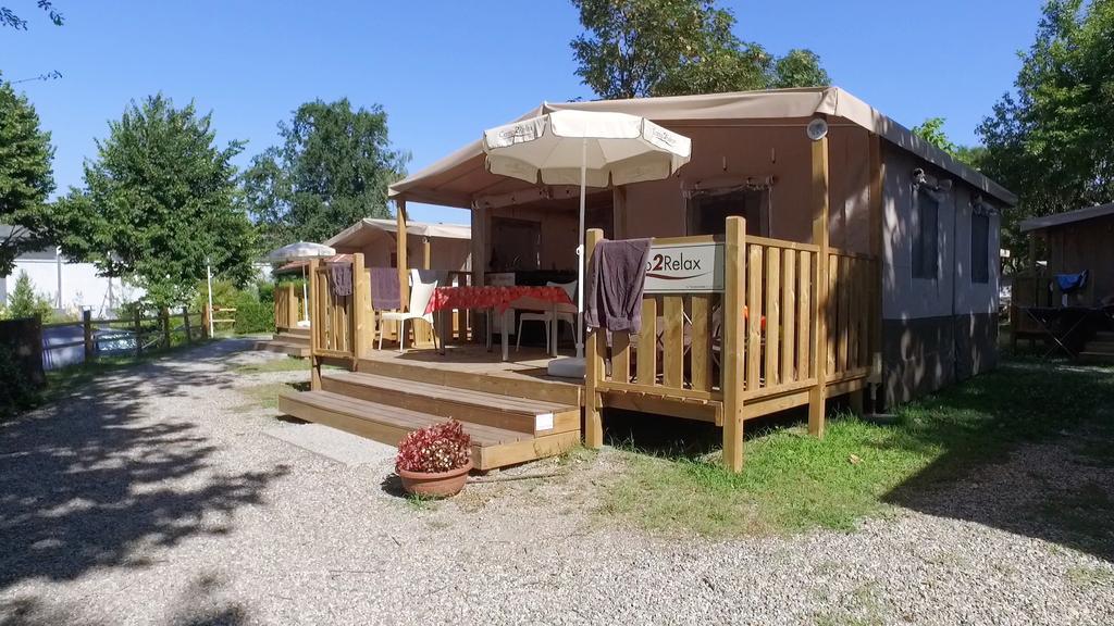Camping Italia Lido Castelletto sopra Ticino Exterior foto